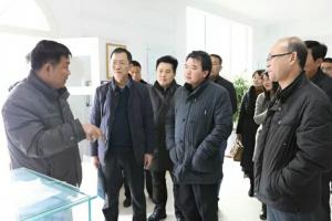 安陽市高新區負責人李長治、管委會副主任牛福生一行深入我司調研